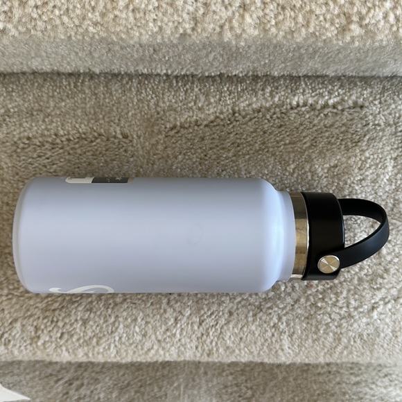 Coors 32 oz. Wide Mouth Hydro Flask with Flex Cap - Picture 9 of 12